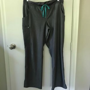 Figs Kade Cargo Scrub Pants